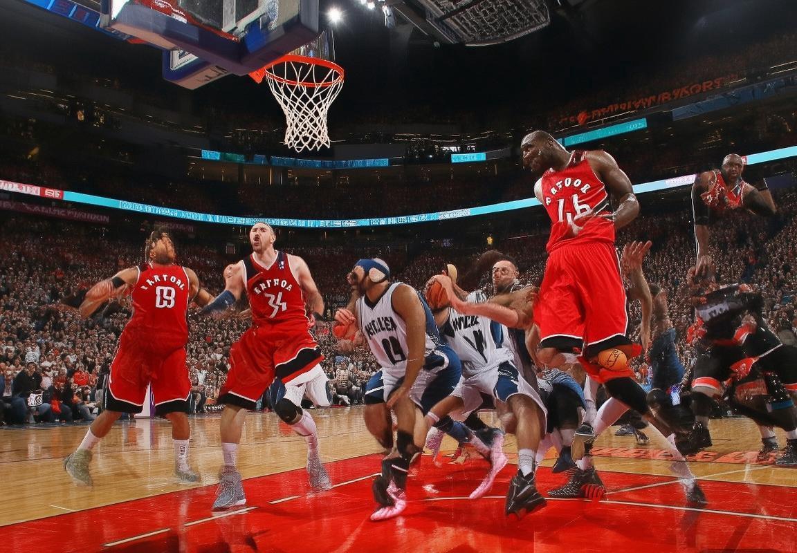 2016年NBA焦点战：猛龙VS森林狼巅峰对决精彩瞬间回顾